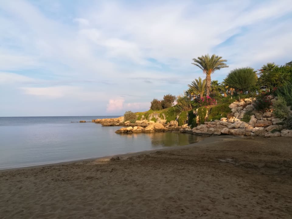 Strand Crystal Springs Beach Hotel