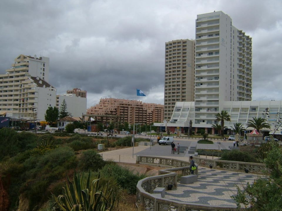Blick nach Paria Da Rocha NH Marina Portimão Resort