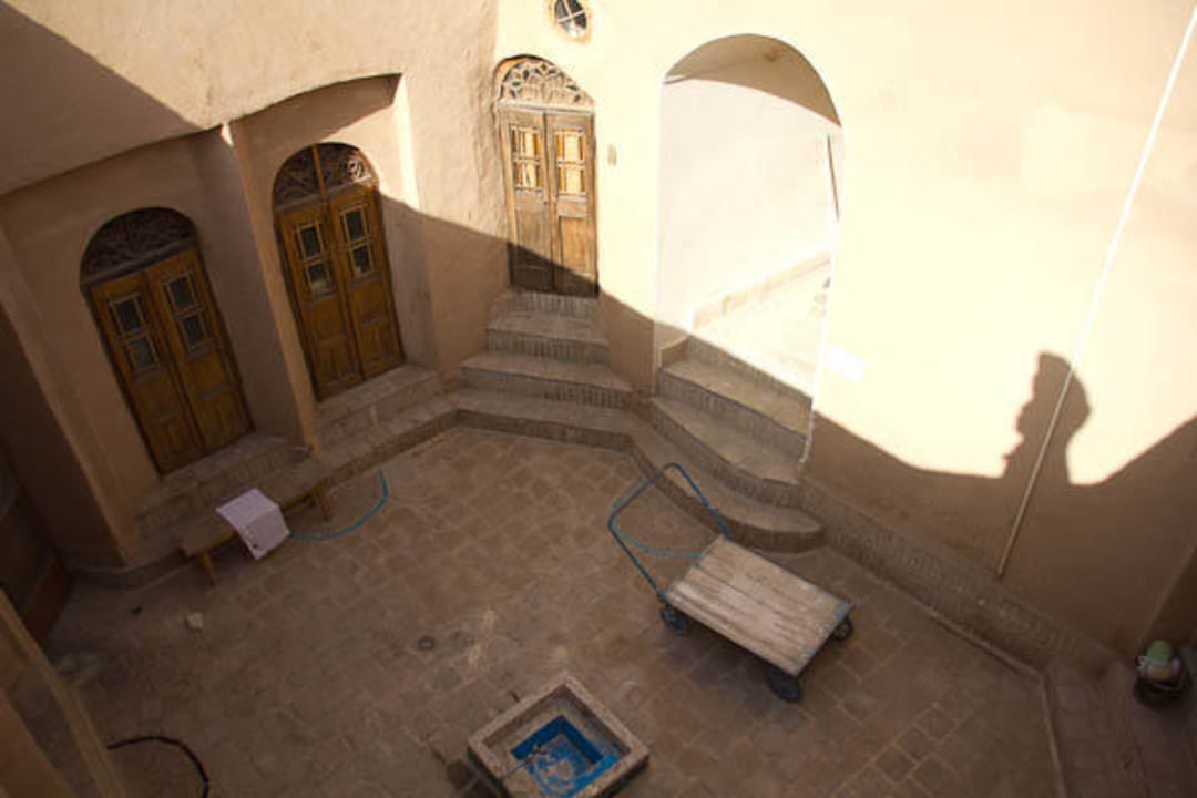 Widok z dachu na pokoje Silk Road Hotel