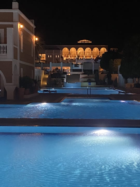 Pool Porto Bello Royal