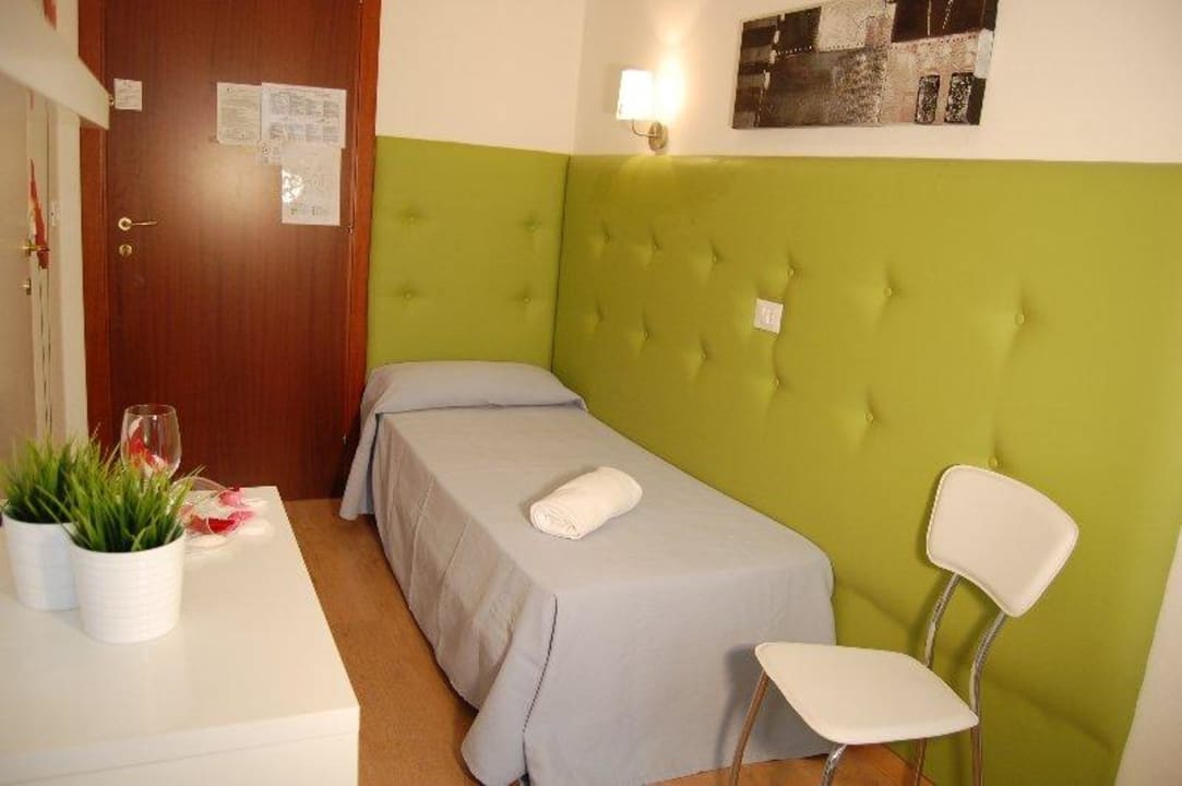 Camera Singola / Single Room / Einzel Zimmer Hotel Irene