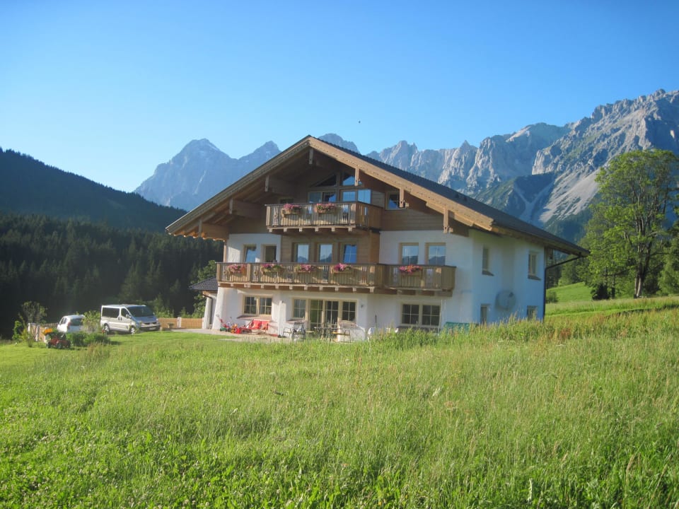 Unser Haus im Sommer - mit dabei die "Sommercard" Appartement Sonnengarten