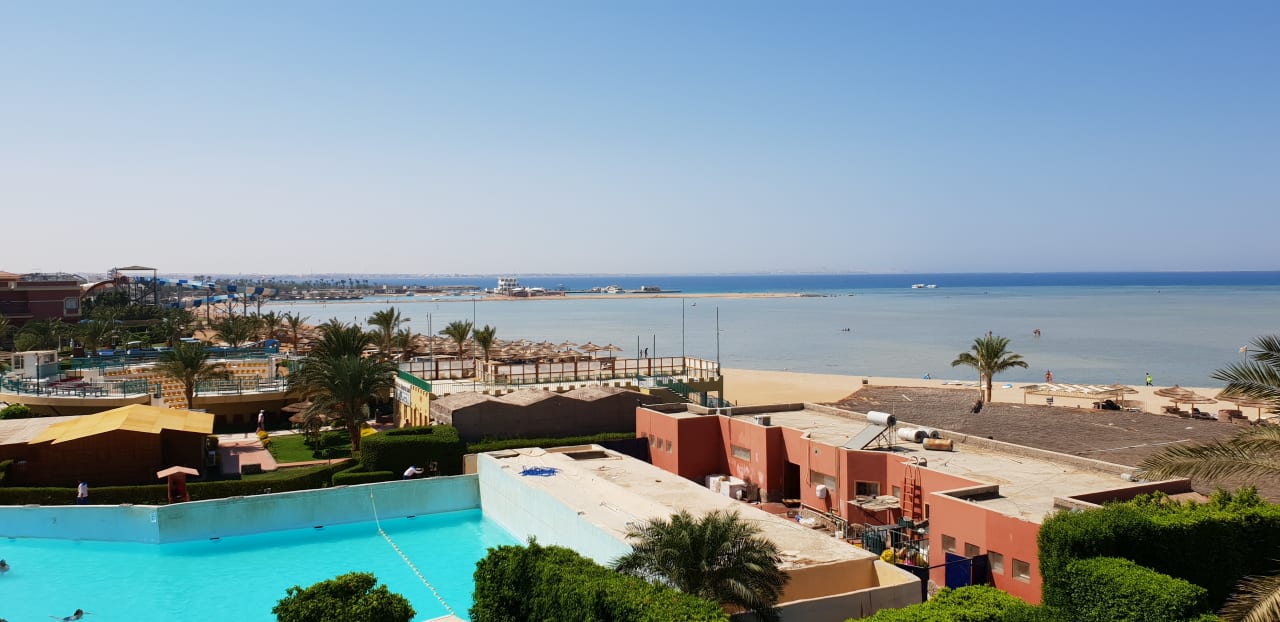 Strand Hotel Titanic Palace