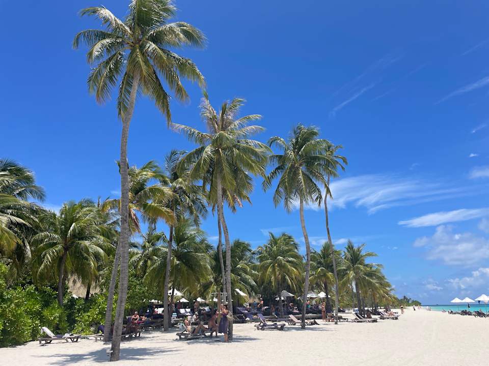 Strand Kuredu Island Resort & Spa