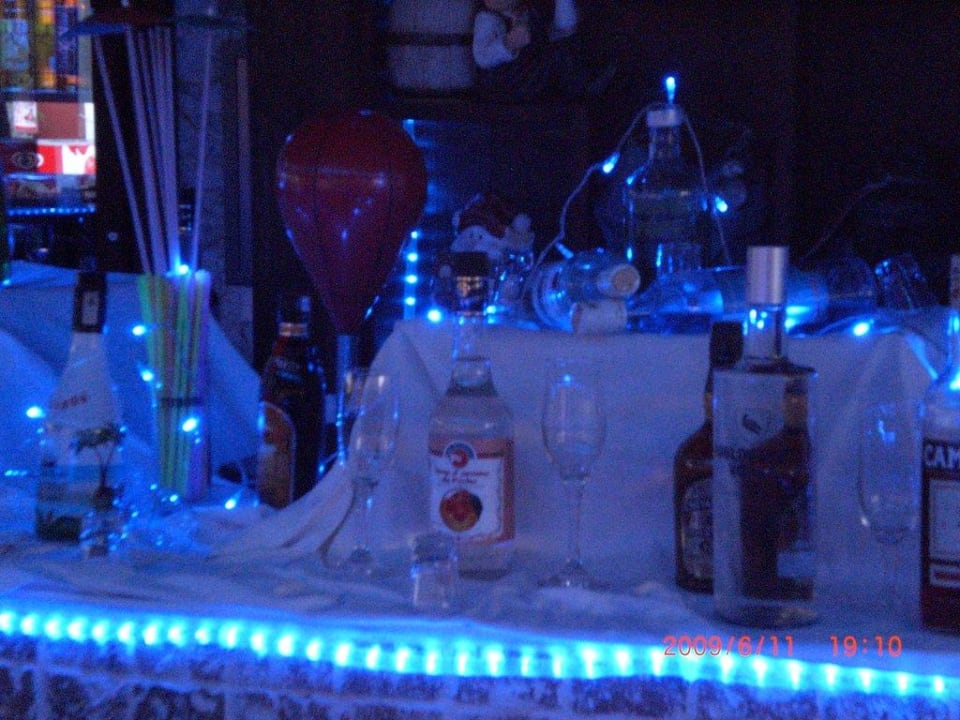 Blue Bar Hotel Royal Garden Beach