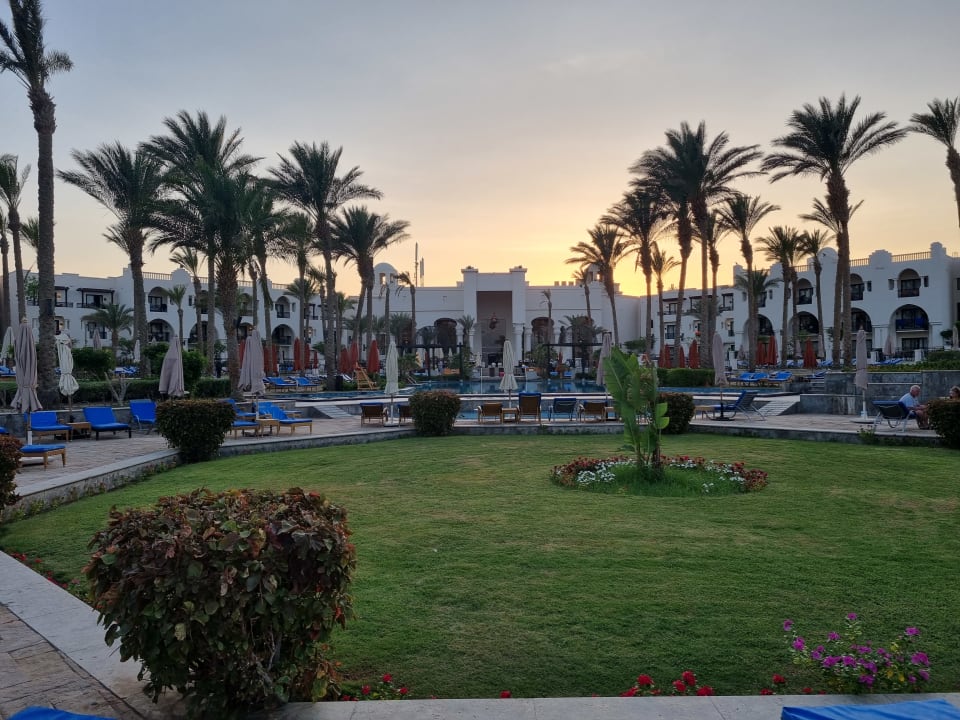 Außenansicht Pickalbatros Palace Hotel-Port Ghalib