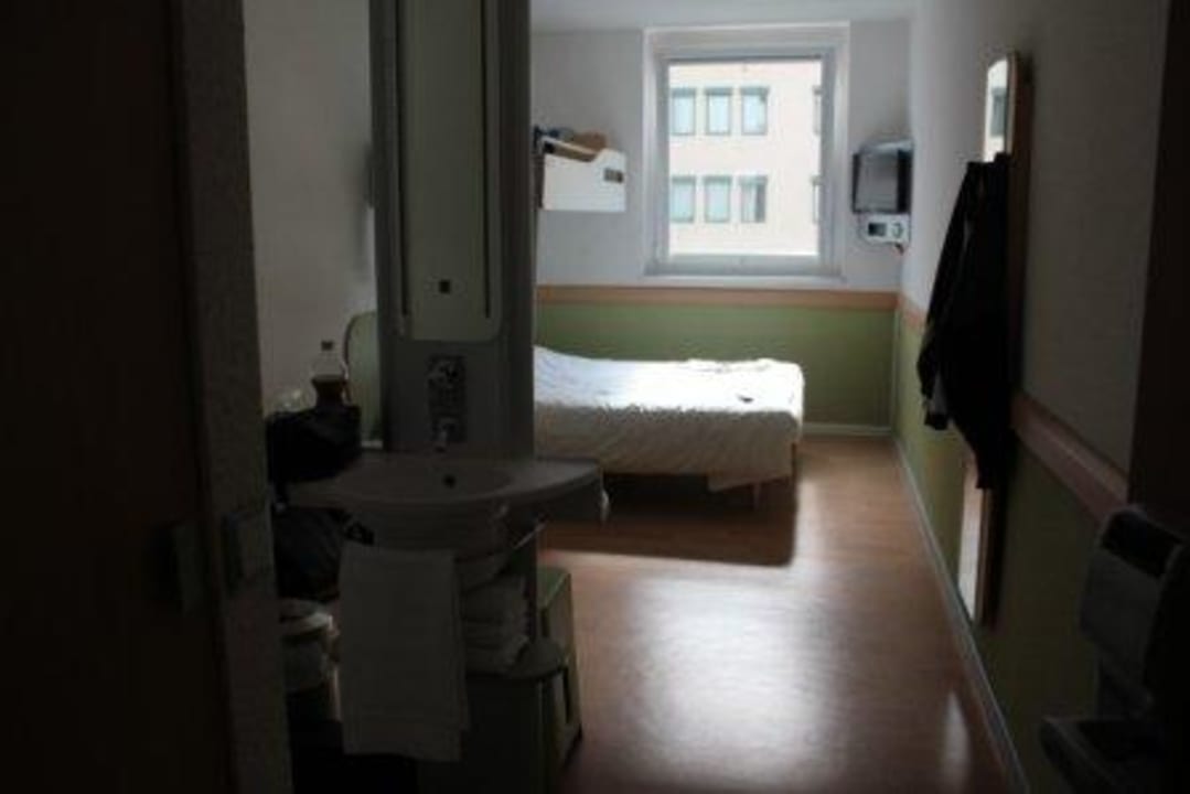 Zimmer vom Eingang her ibis budget Hotel Wien Messe