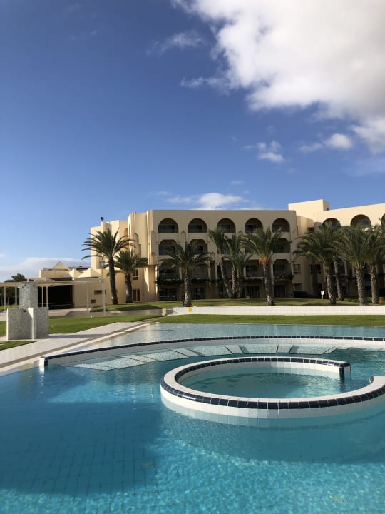 Pool Iberostar Waves Averroes