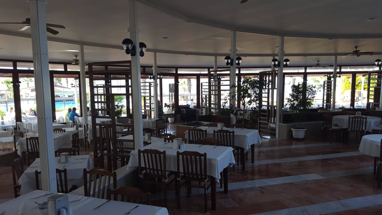 Das Restaurant wurde teilweise neu gestaltet Club Tuana Fethiye