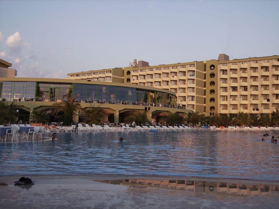 Pool VONRESORT Golden Coast