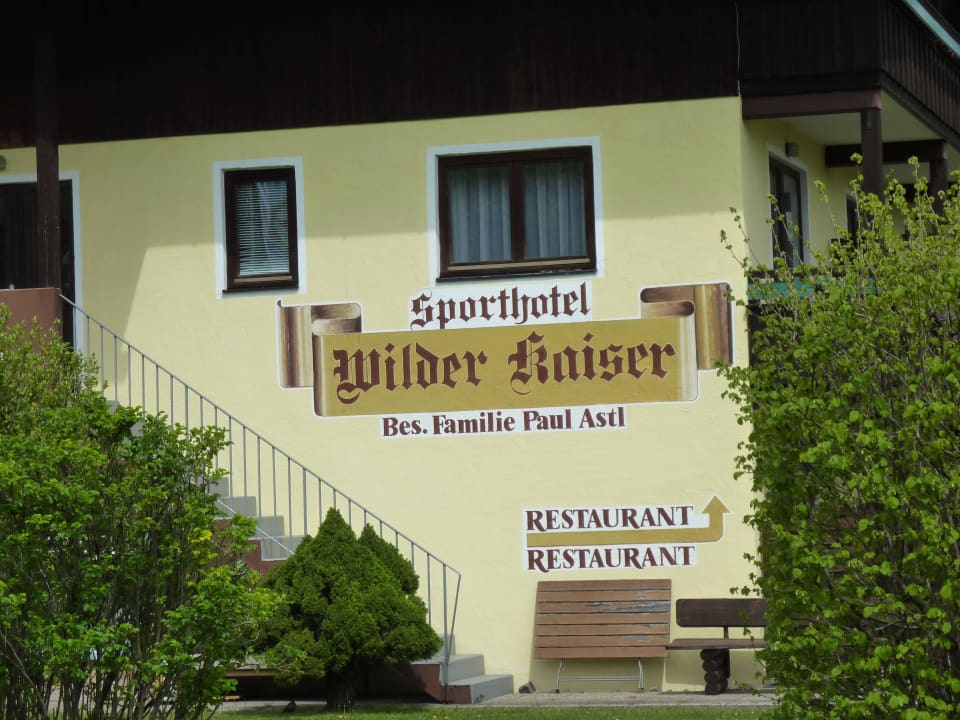 Seite zum Kinderspielplatz Sporthotel Wilder Kaiser