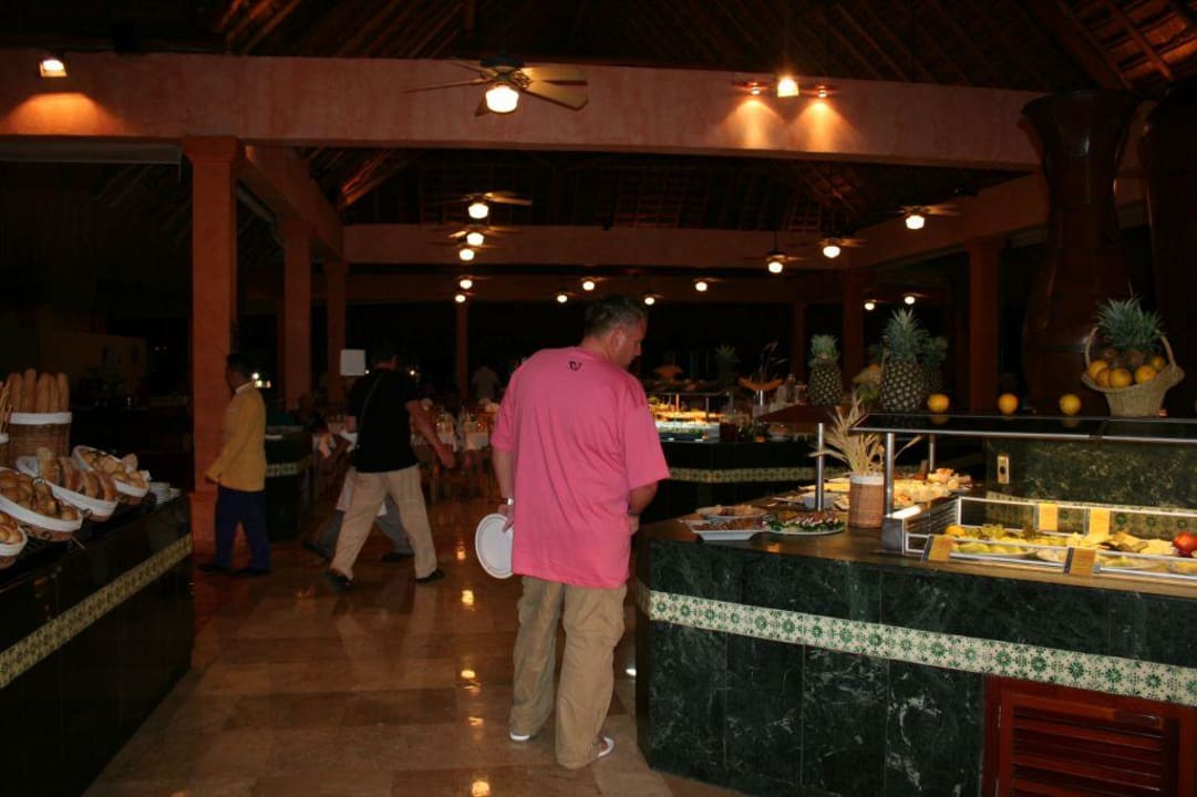 buffet Iberostar Waves Tucan