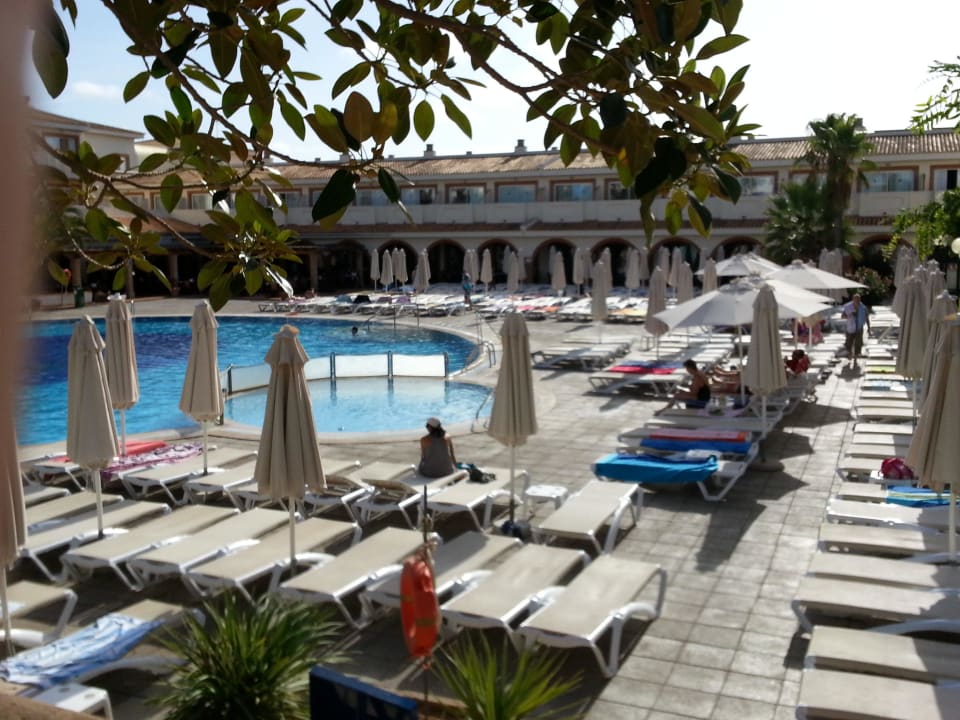 Pool blau punta reina