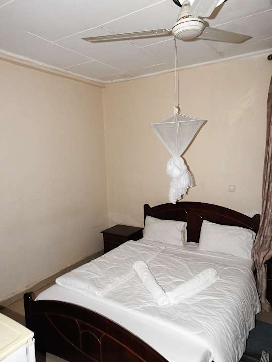 Zimmer Ezana Hotel