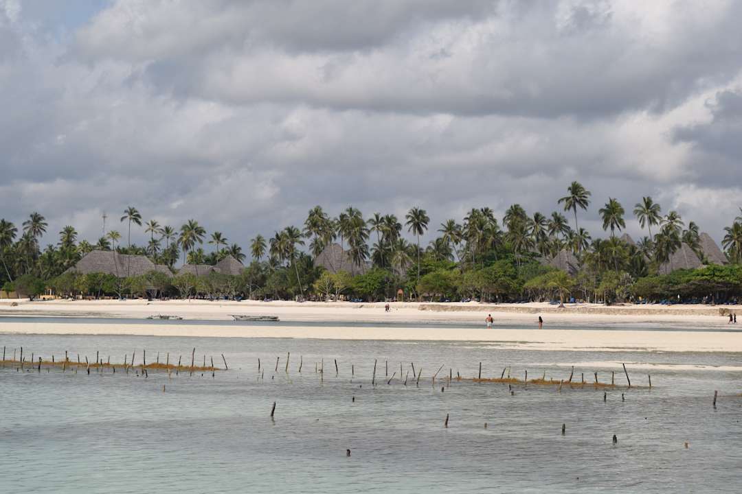 Strand Neptune Pwani Beach Resort & Spa