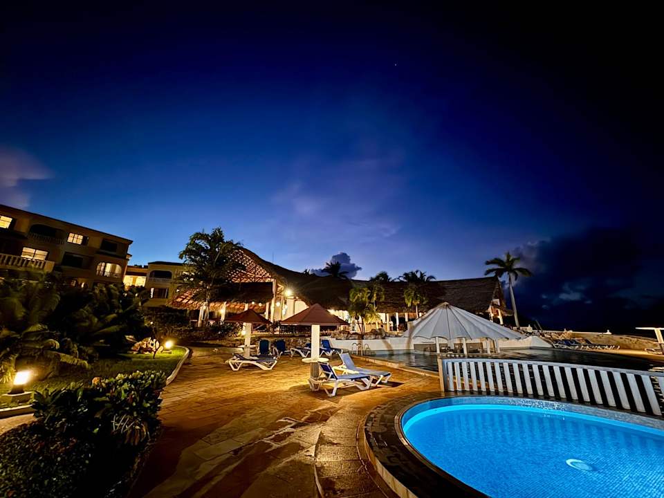 Pool Sol Rio De Luna y Mares