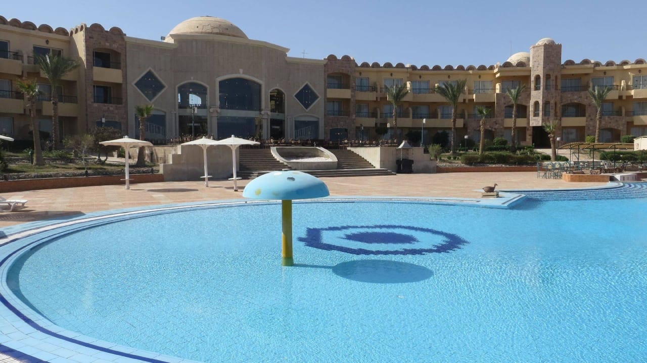 Selbsterklärend Utopia Beach Club