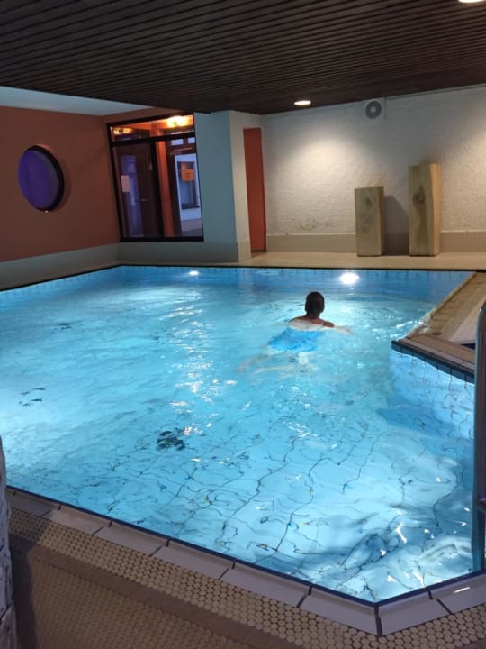 Pool Göbel's Seehotel Diemelsee