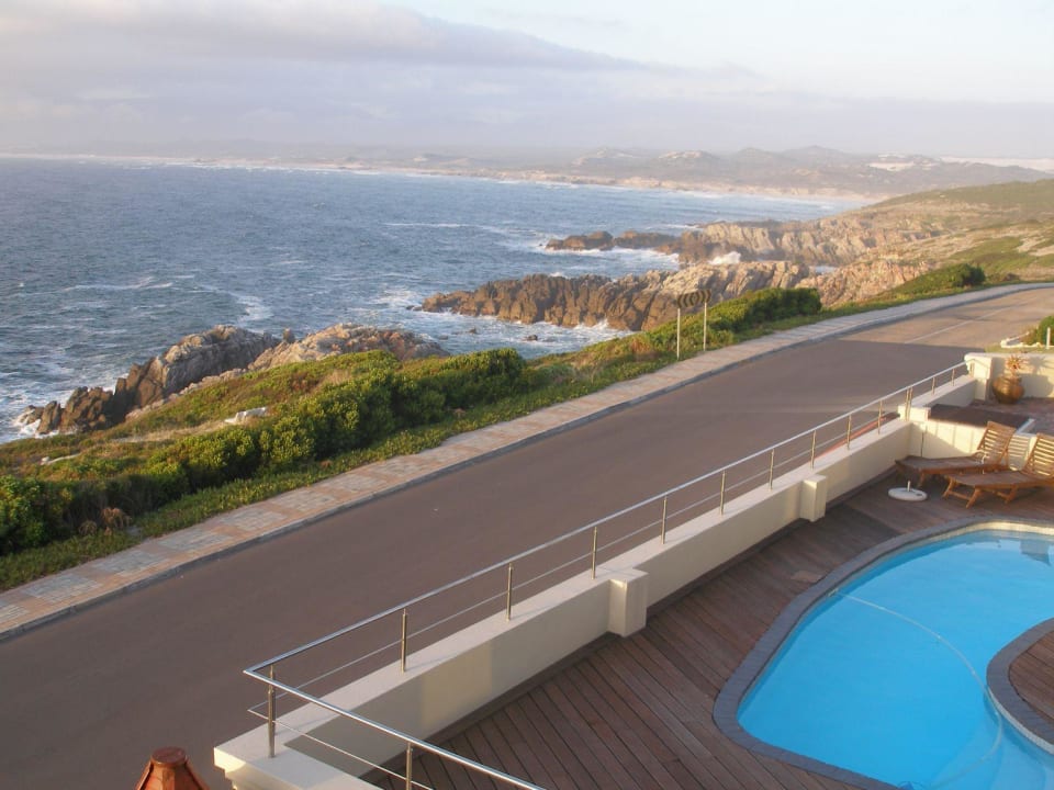 Terrasse, Pool und Meer Sea Star Cliff