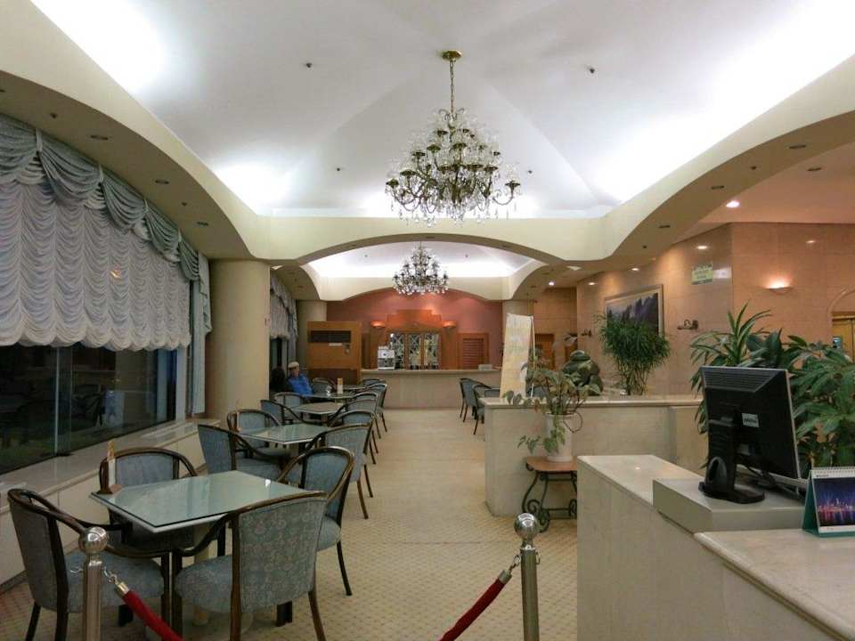 Lobby Hotel Robero