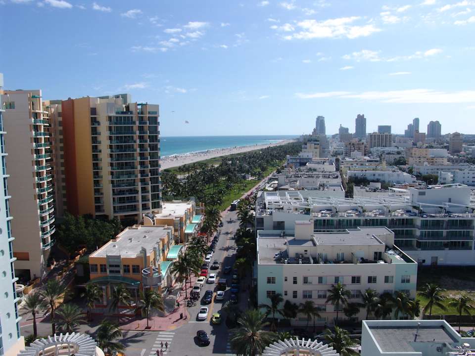 Blick auf Ocean Drive Royal Palm South Beach Miami, a Tribute Portfolio Resort
