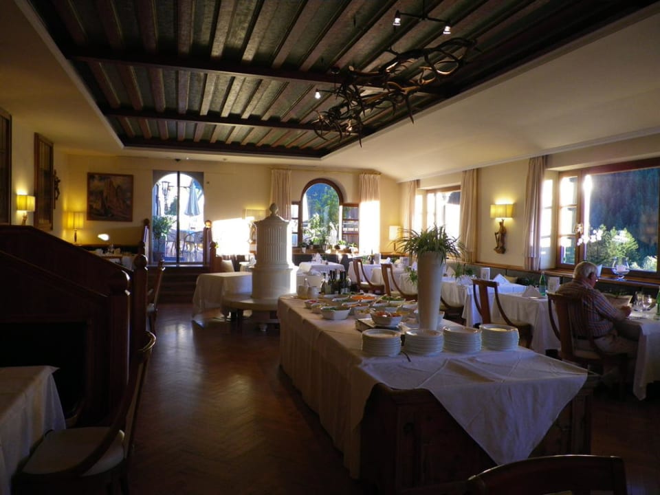 Speisesaal mit Buffet Romantik Hotel Post