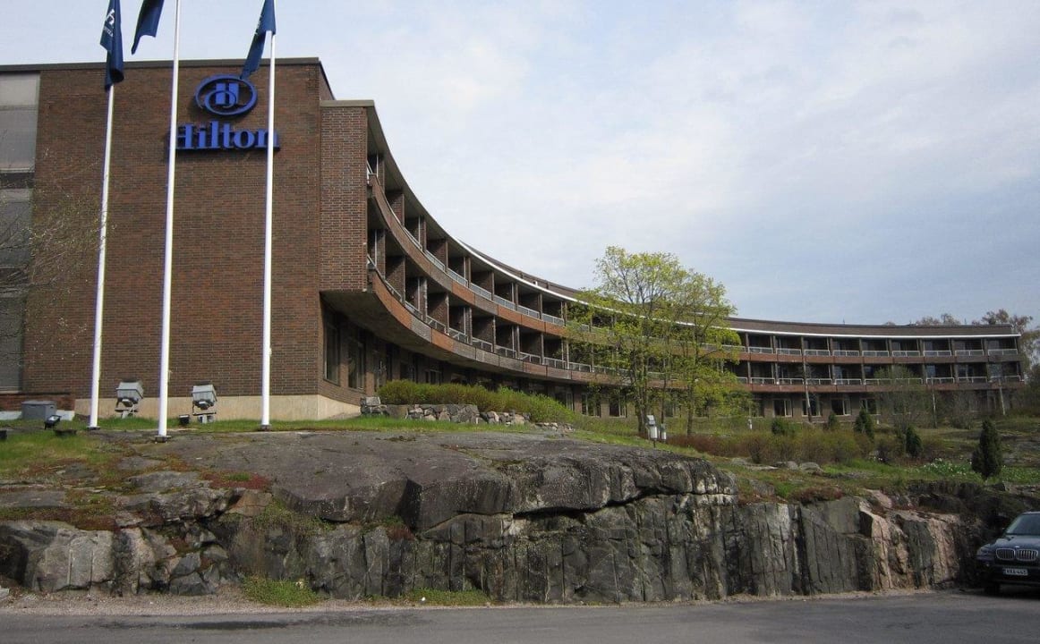 Main wing Hilton Helsinki Kalastajatorppa