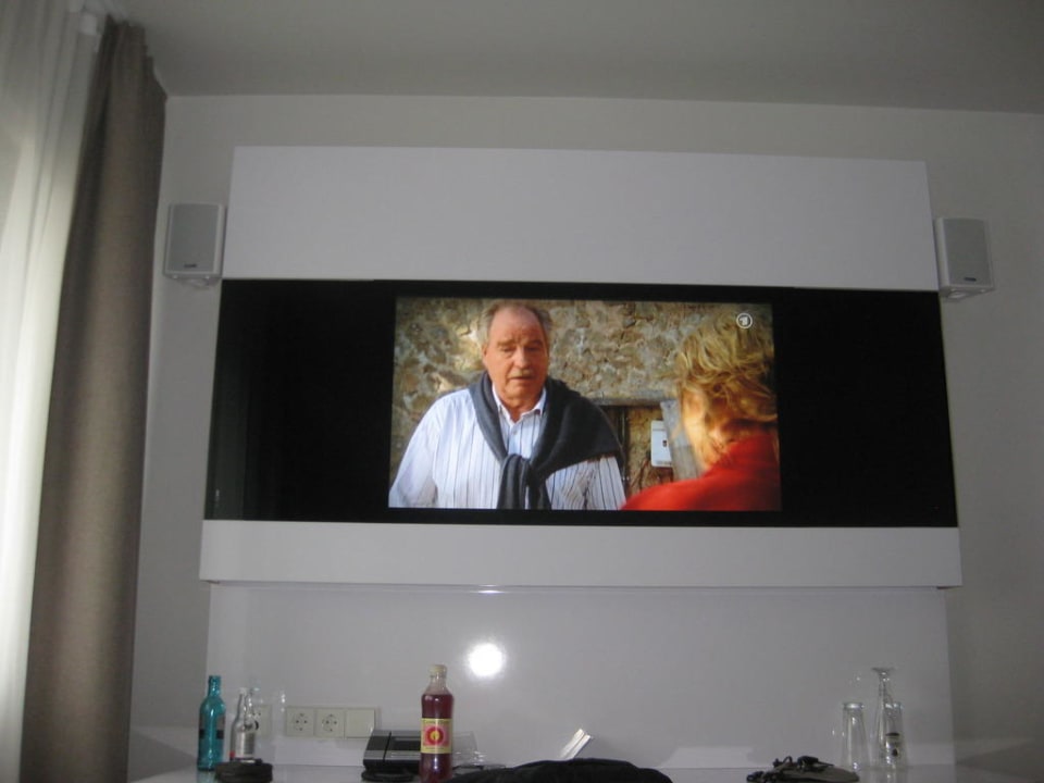 Der Fernseher DORMERO Hotel Hannover