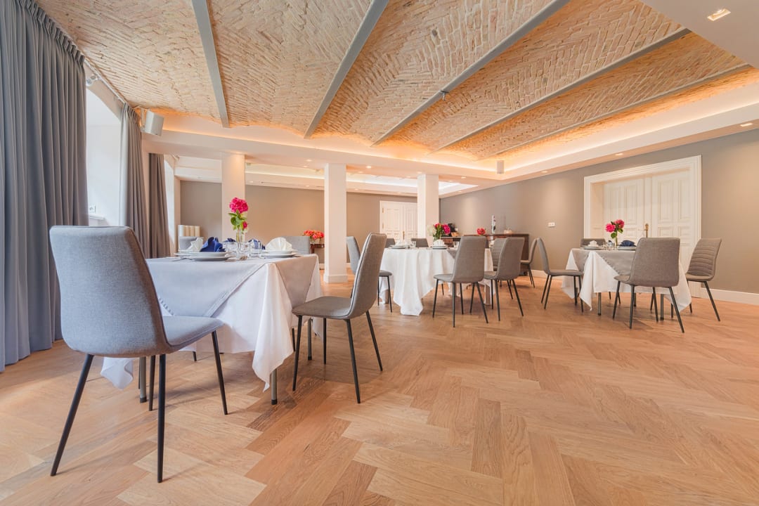 Gastro Schloss Manowce