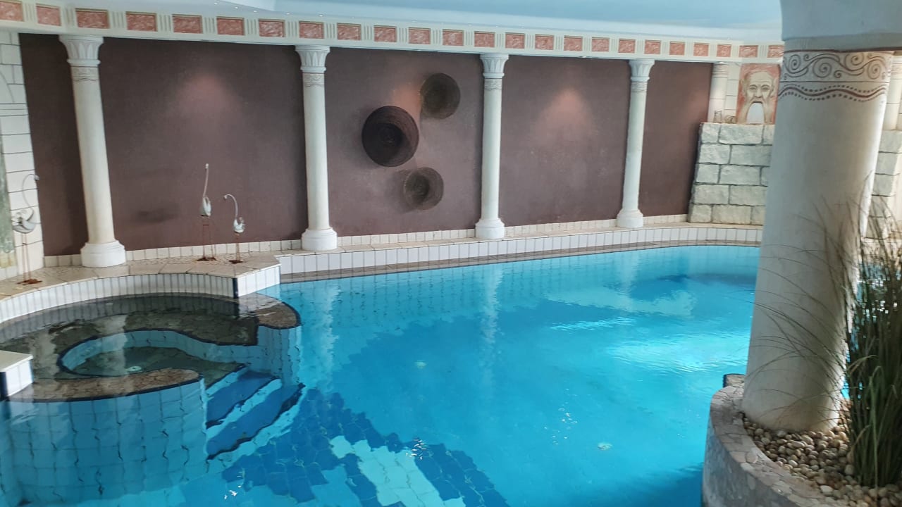Pool Hotel Bergland