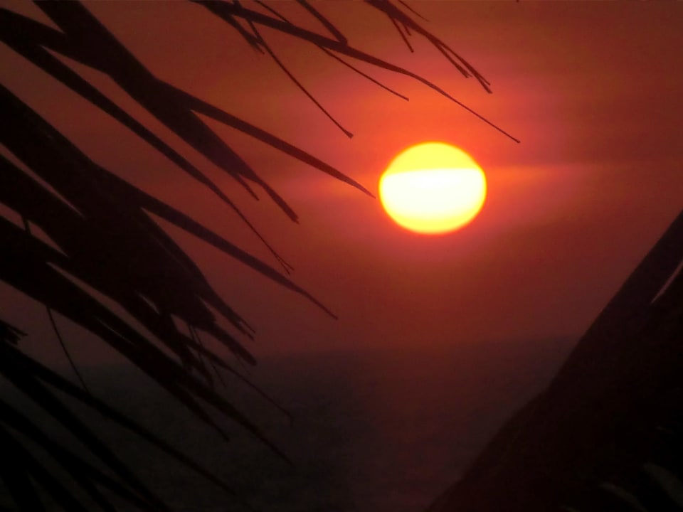 Traumhafte Sonnenuntergänge jeden Tag Hotel Oasey Beach