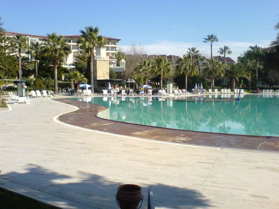 der Pool Barut Hemera