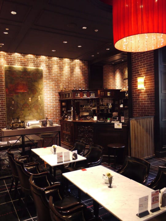 Bar in der Restaurant-Lounge Hotel Monterey Kyoto