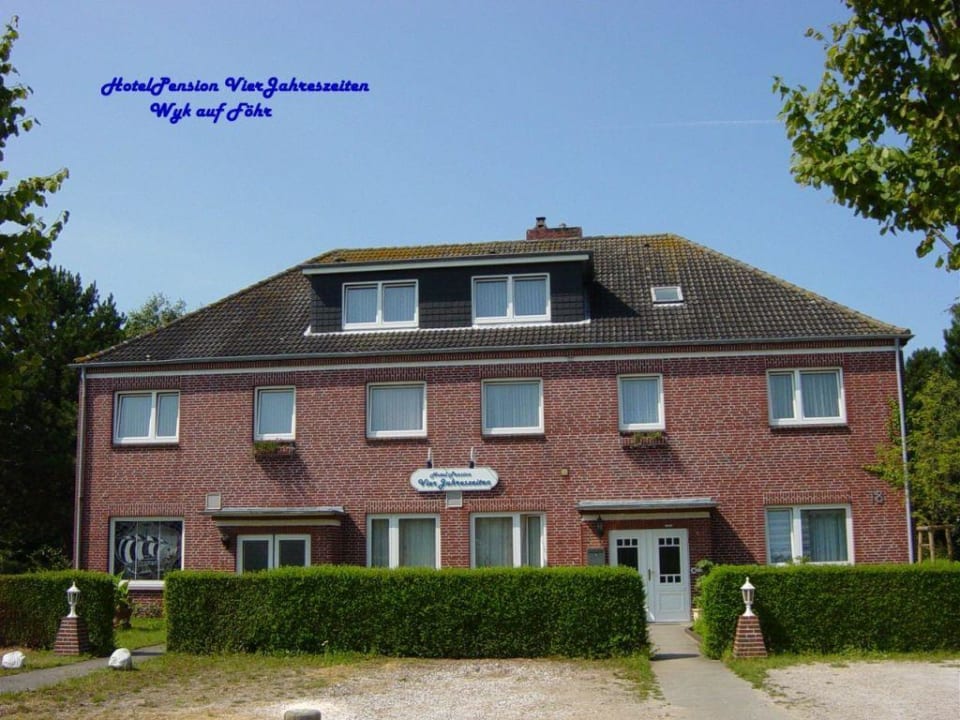 Aussenaufnahme HotelPension VierJahreszeiten