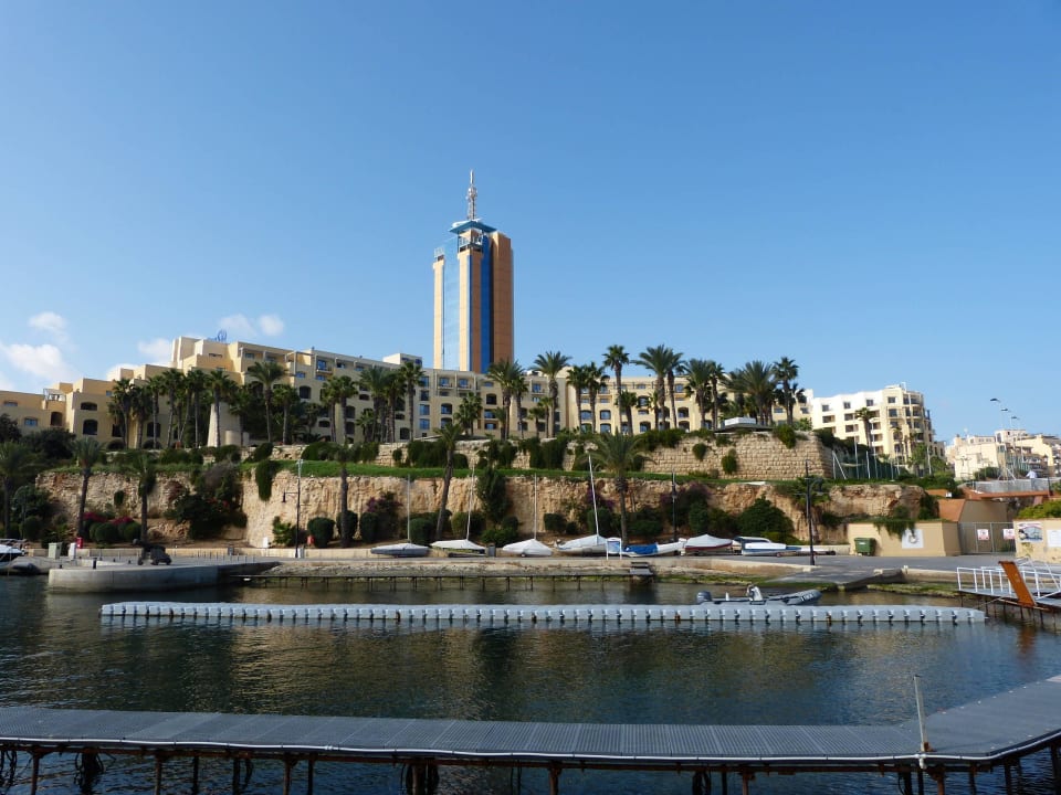 Blick auf das Hilton Hilton Malta