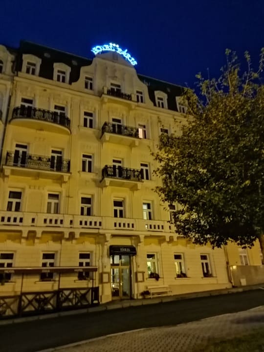 Außenansicht Hotel Paris