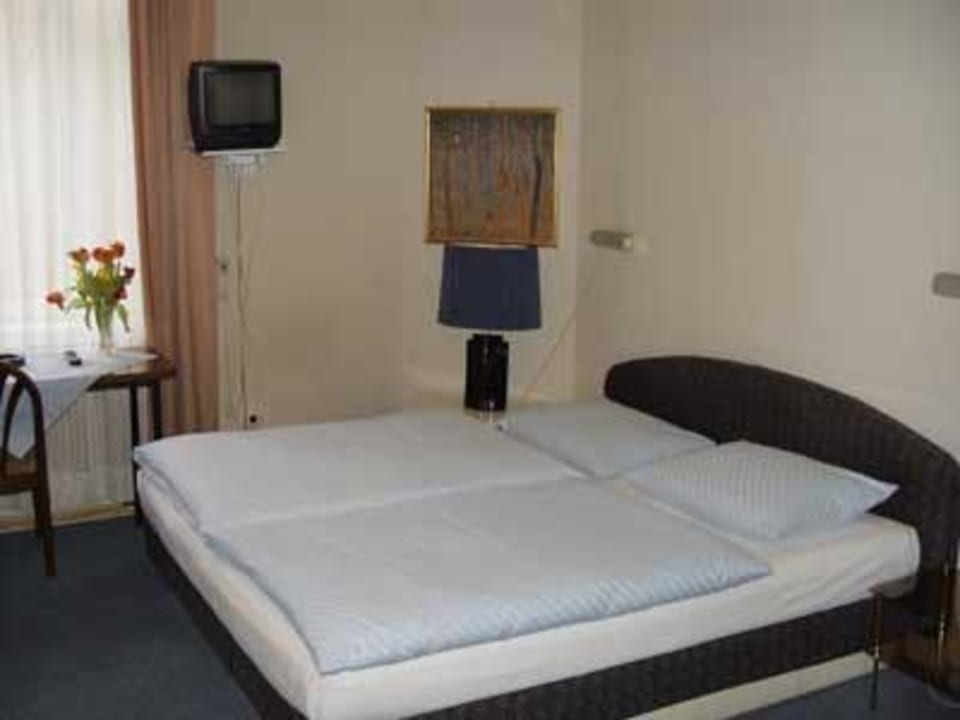 Zimmer Hotel Pension Astra