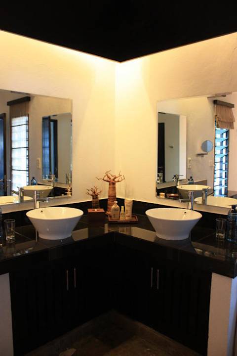 Badezimmer Bungalow Claudia Hotel Karibuni Rafiki Beach Resort