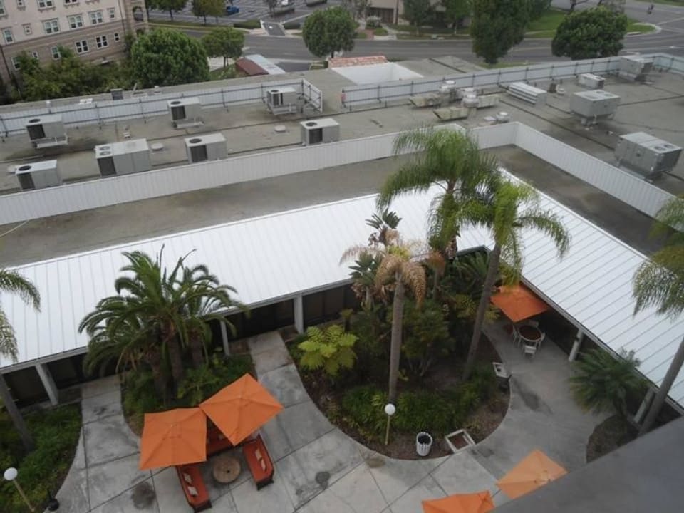 Courtyard Hotel Hilton Irvine/Orange County Airport