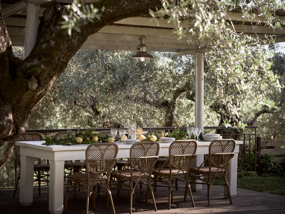 Gastro Hotel Leeda's Village