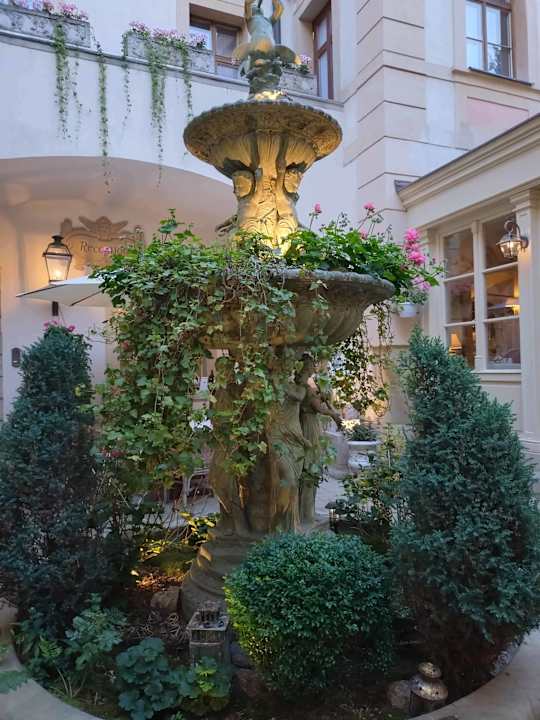 Gartenanlage Residence Hotel Alchymist