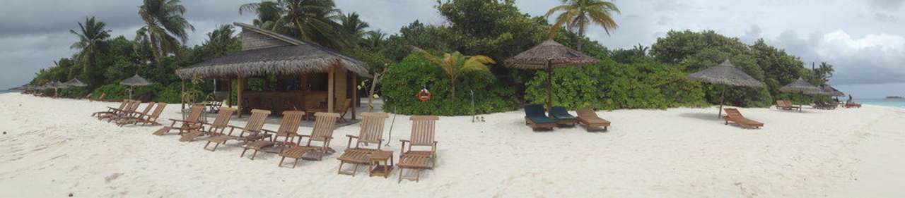 Sunset Bar und Strand NH Collection Maldives Reethi Resort