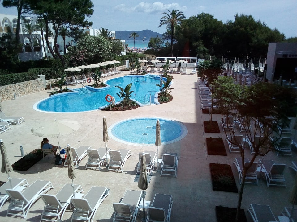 Pool Hipotels Bahía Cala Millor