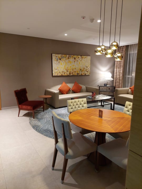 Zimmer Grand Cosmopolitan Hotel