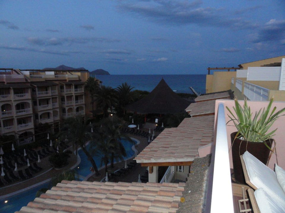 Ausblick von der Dachterrasse Zafiro Bahia