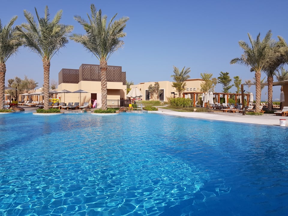 Pool Saadiyat Rotana Resort &  Villas