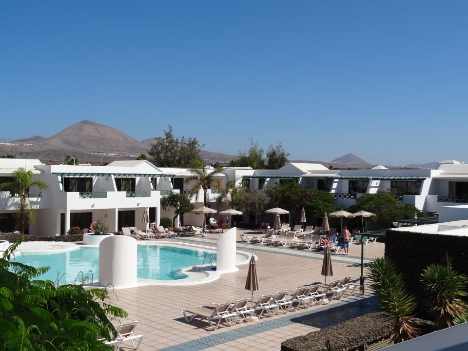 Kleiner Pool Appartments Relaxia Olivina