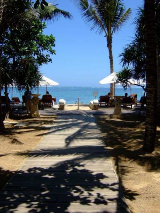 Blick auf´s Meer Puri Santrian