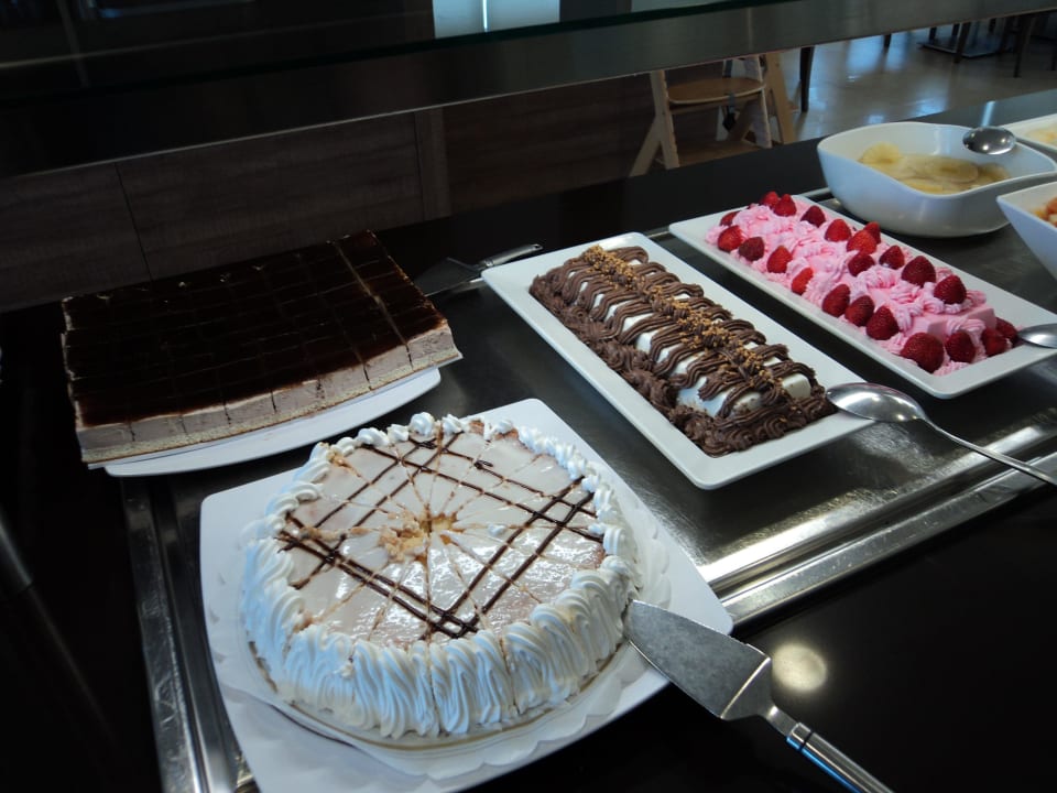 Feine Dessert's Club Simó Hotel by Senator