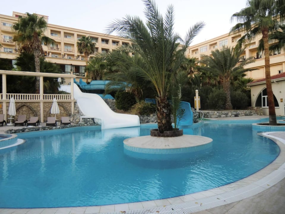 Fun-Pool Oscar Resort Hotel